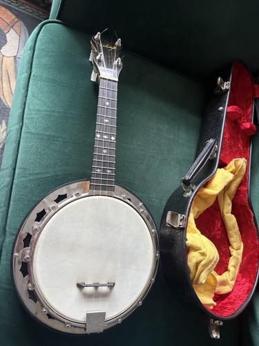 Cartwright banjo ukulele with - banjo,