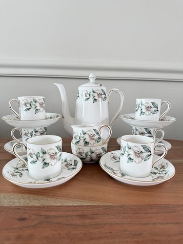 Crown staffordshire pear - crown,