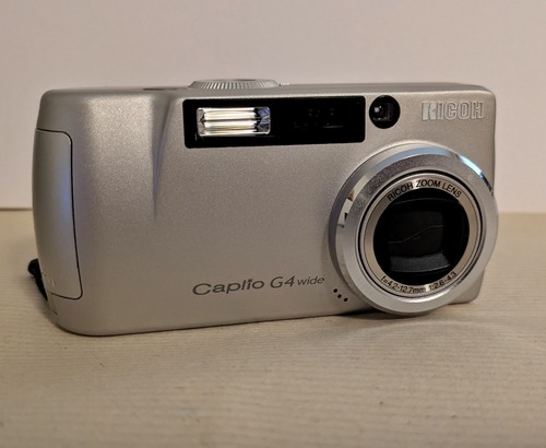 Ricoh digital camera - digital, caplio
