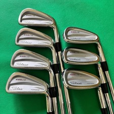 Titleist 695 CB Iron Set 7pcs 4-Pw Flex S Stiff Dynamic Gold S200 Golf Clubs