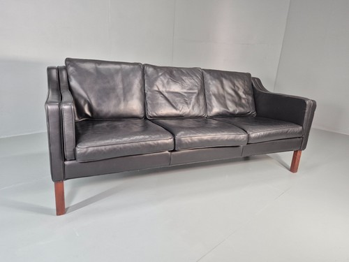 Vintage seater sofa - 3,