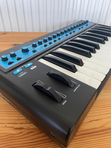 Novation bass station - station, 1