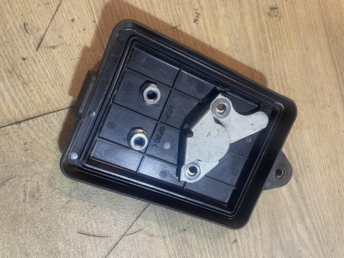 Air filter back plate - air,