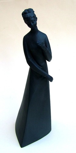 Royal doulton 1980 black - doulton, 1980's