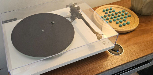Rega planar with neo - planar,