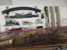 HORNBY  GREAT WESTERN  PULLMAN  DCC TRAIN SET  NO CONTROLLER