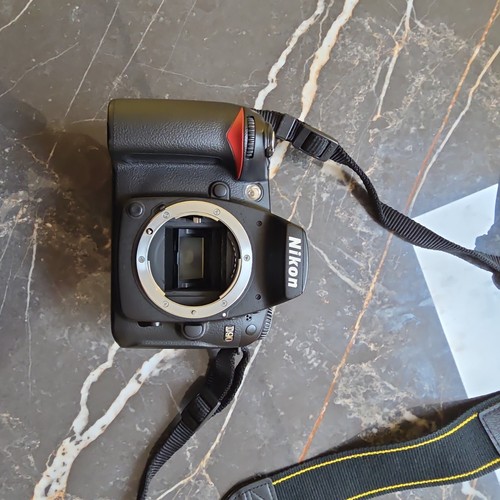 Nikon d90 series - d90,