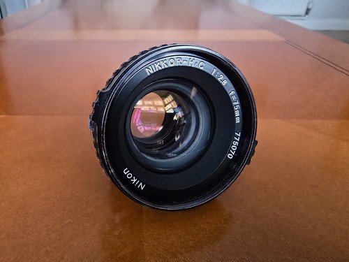 Nikon nikkor 75mm 8 - f2.8,