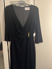 Gina Bacconi black velvet wrap