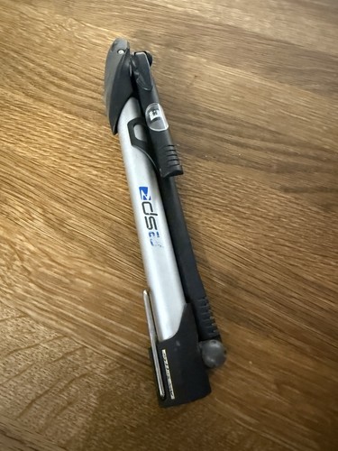 Mini bike pump with frame - pump,
