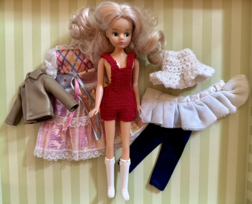 Bundle vintage clothes to - of,
