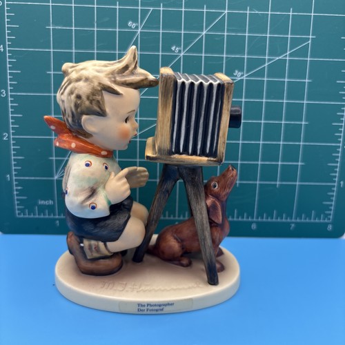 Vintage goebel hummel figurine - goebel,