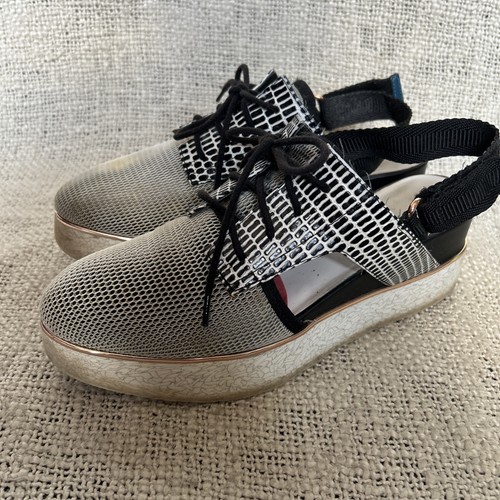 United nude miku summer - nude,