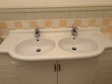 Twin Sink / Double-bowl Sink