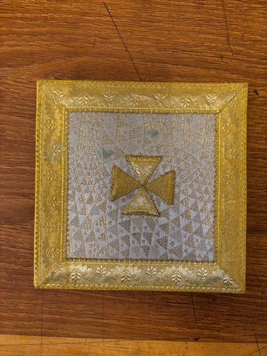 Silver burse vestment with
