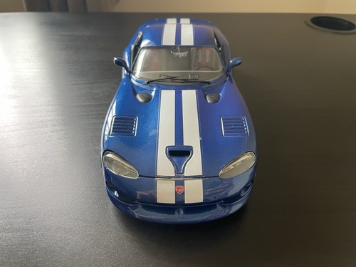 Burago dodge viper - gts, coupe