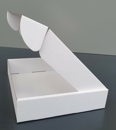 White small parcel - x,