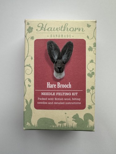 Hawthorn handmade hare brooch - hare,