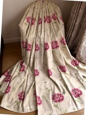 STUNNING VINTAGE LAURA ASHLEY