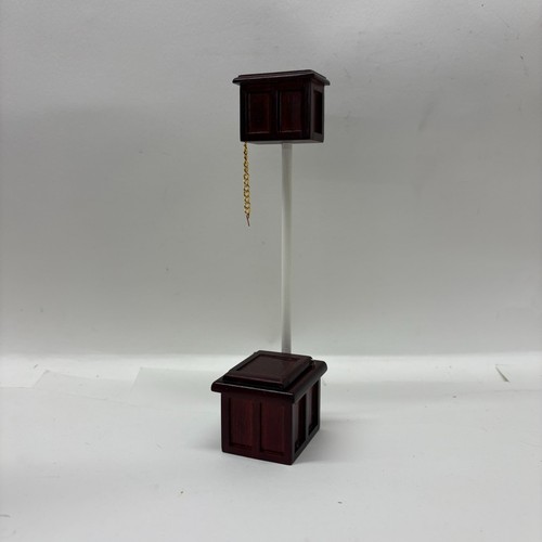 12th scale dolls - scale, house