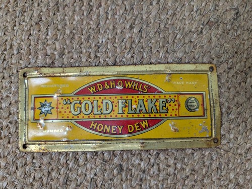 Vintage tobacco tin gold - tobacco,