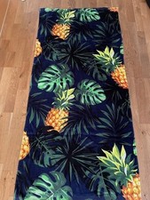 AVON Palm /Pineapple Print TOWELS  X 2  with Inflatable Pillows