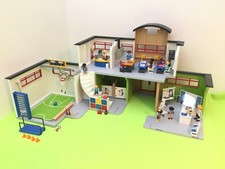 PLAYMOBIL CITY LIFE SCHOOL