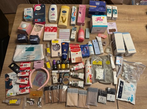 Perfume and toiletries job lot - toiletries,