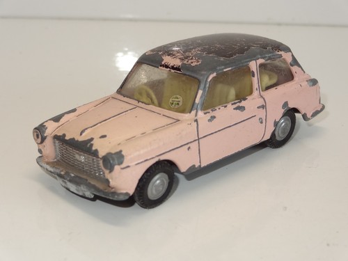 Triang spot 154 austin a40 - on,