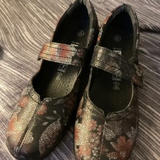 Loretta Shoes From Pavers From