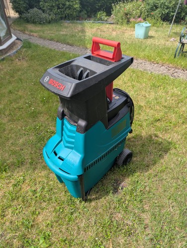 Bosch axt garden shredder - garden,