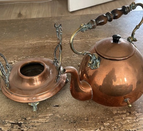 Copper kettle stand - on, stand/wooden