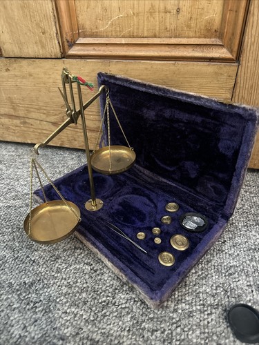 Old jewellery balance - balance, scales