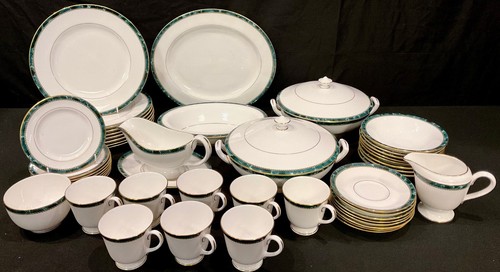 Royal worcester medici - worcester, (green)