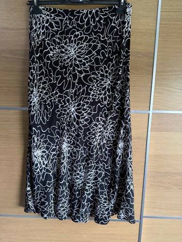 Hobbs size black white - black,