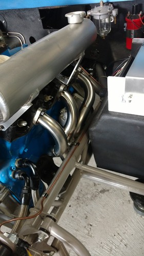 Ford exhaust flanges - v6,