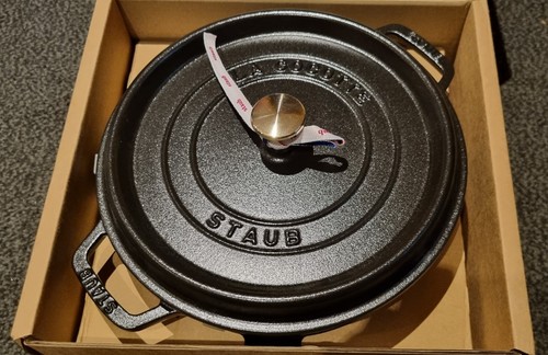 Staub cast iron - cast,
