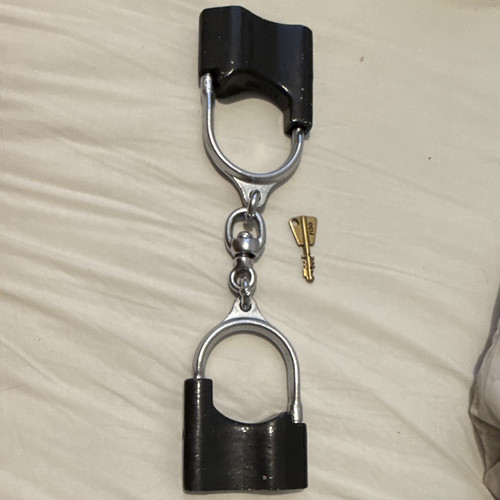 Chubb escort handcuffs - escort,