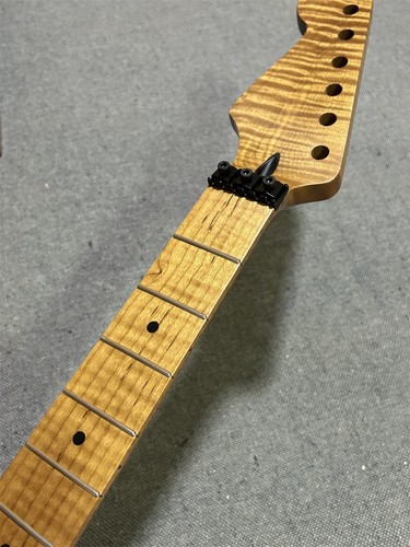 Roasted flame maple fret - flame,