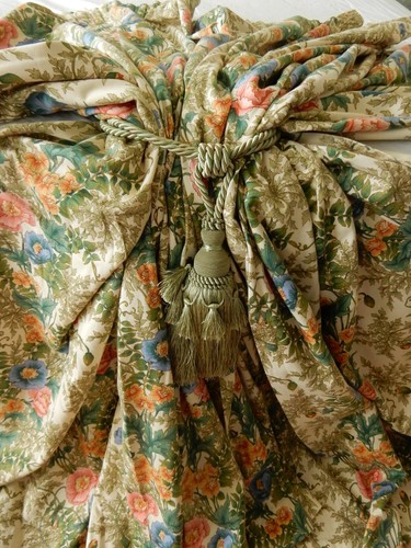 Moygashel pair curtains d - pair, 61"d
