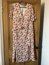 Chi Chi Curve - Floral Dress -