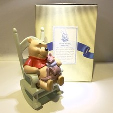 Disney Pooh & Friends Figurine “Sweet Dreams Little One” Winnie the Pooh and Roo