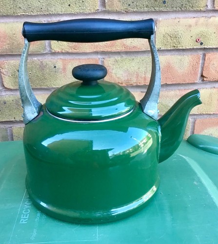 Creuset stove top - le, kettle