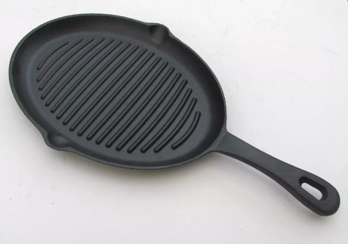 Cast iron skillet frying - cast,
