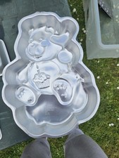 Wilton Vintage Care Bears Cake