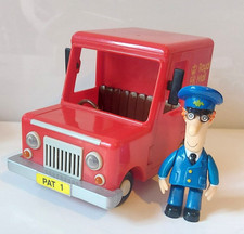 POSTMAN PAT POST VAN WITH ARTICULATED PAT FIGURE