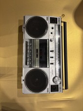 Vintage Toshiba RT-120S Boombox  /  not working / display only