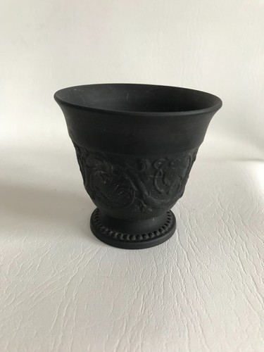Wedgwood small black basalt - wedgwood,