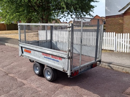 Bateson twin axle trailer