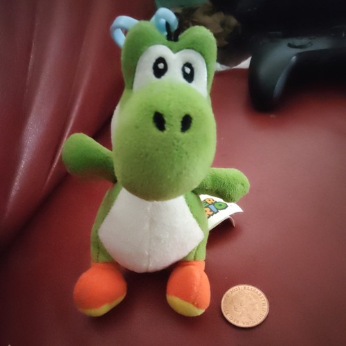 Yoshi plush keyring - plush,